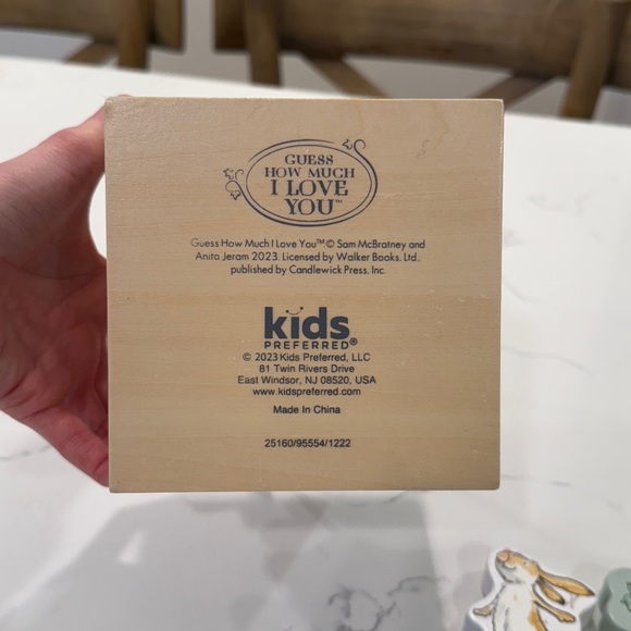 Kids Preferred Guess How Much I Love You Wooden Shape Sorter with Rope Handle - Picture 7 of 12